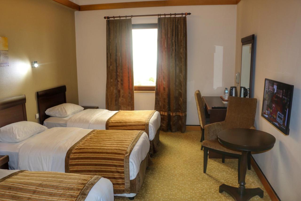 Hotel Lazlakar Sogutlu  Eksteriør billede